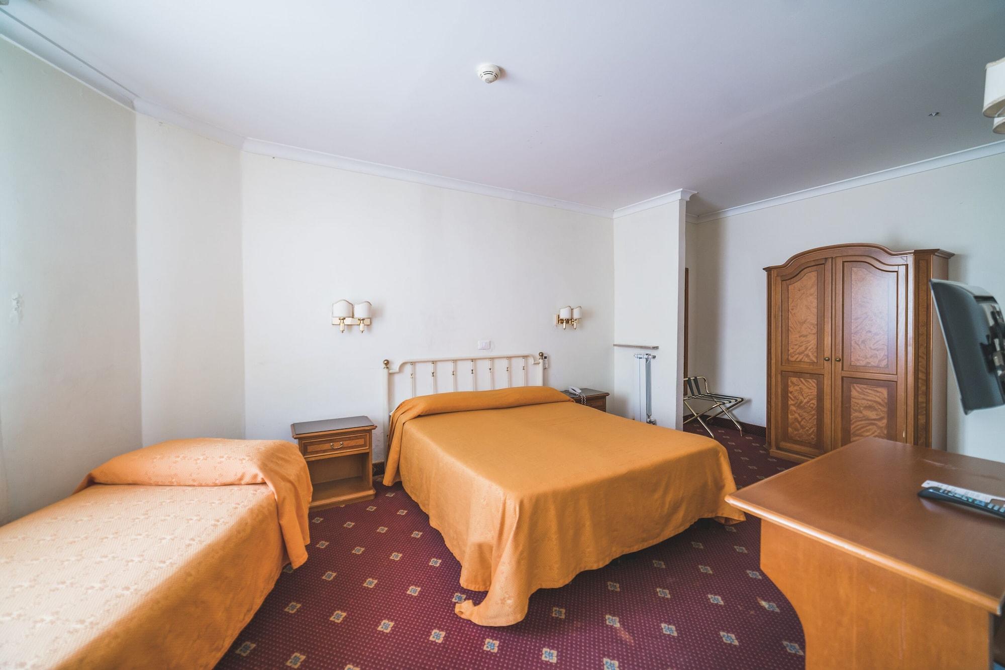 Gh Hotel San Giusto Rome Exterior photo