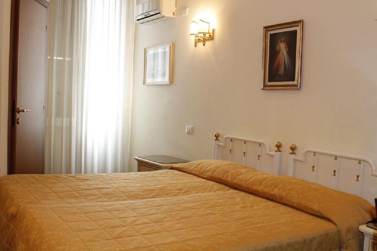 Gh Hotel San Giusto Rome Exterior photo
